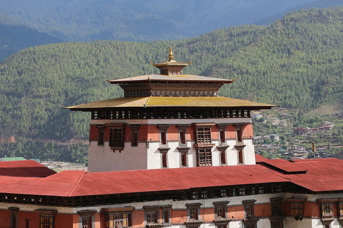 Paron Rinpung Dzong