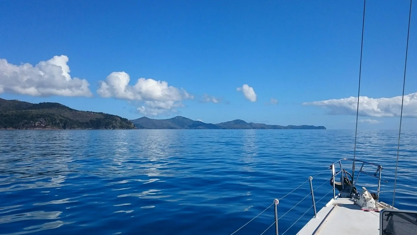 Purjehdus Whitsundaysin saaristossa